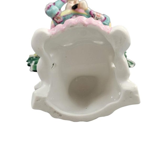 Chelsea Style Porcelain Figure of Actor with Mask from Edmé Samson Paris, 1860-1880 For Sale - Image 8 of 13