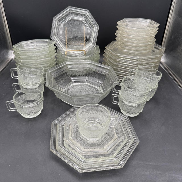 5 Pc Place Setting Octagon Clear Anchor Hocking Dinner, Salad, Bowl, Cup/Saucer For Sale - Image 10 of 12