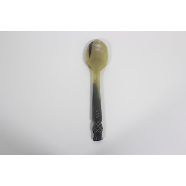 1960s Vintage Carved Natural Horn Scottish Thistle or Pineapple Spoon B For Sale - Image 5 of 8