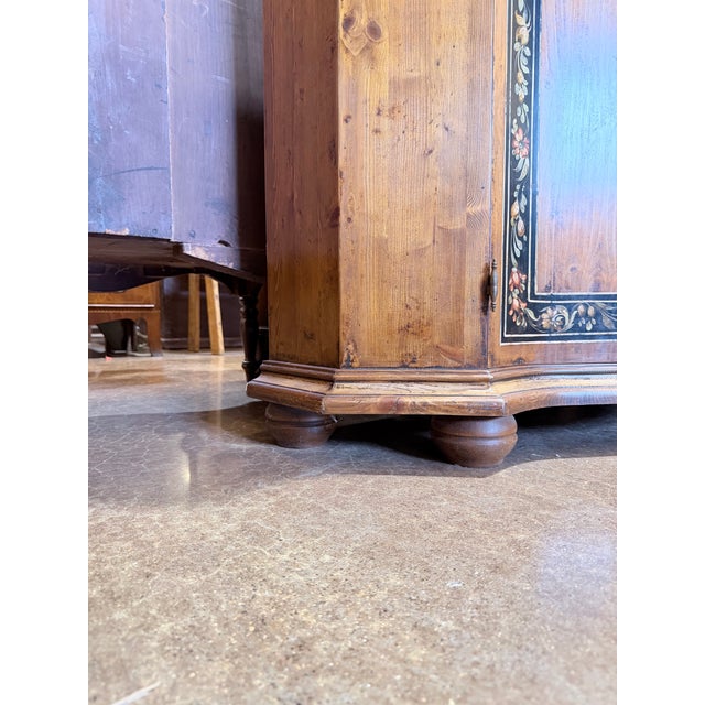 Vintage Italian Hand-Painted Floral Console Cabinet With Serpentine Front For Sale - Image 10 of 10