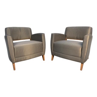 Late 20th Century Pair of Sleek Modern Lounge Chairs by Bernhardt For Sale