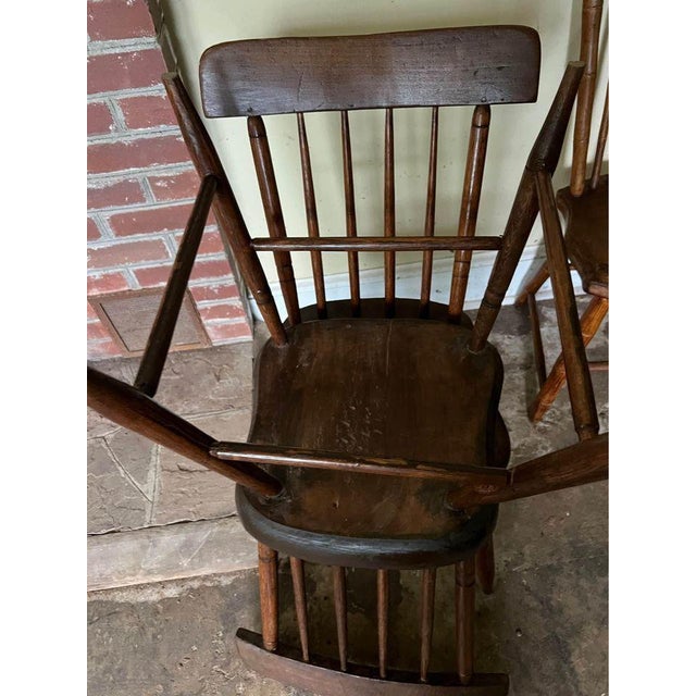 19th Century Pair of Antique American Primitive Style Spindle Back Pine Windsor Side Chairs For Sale - Image 9 of 11