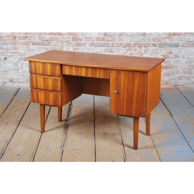 Brown Mid-Century Writing Desk in Mahogany Veneer, Czech, 1950 For Sale - Image 8 of 13