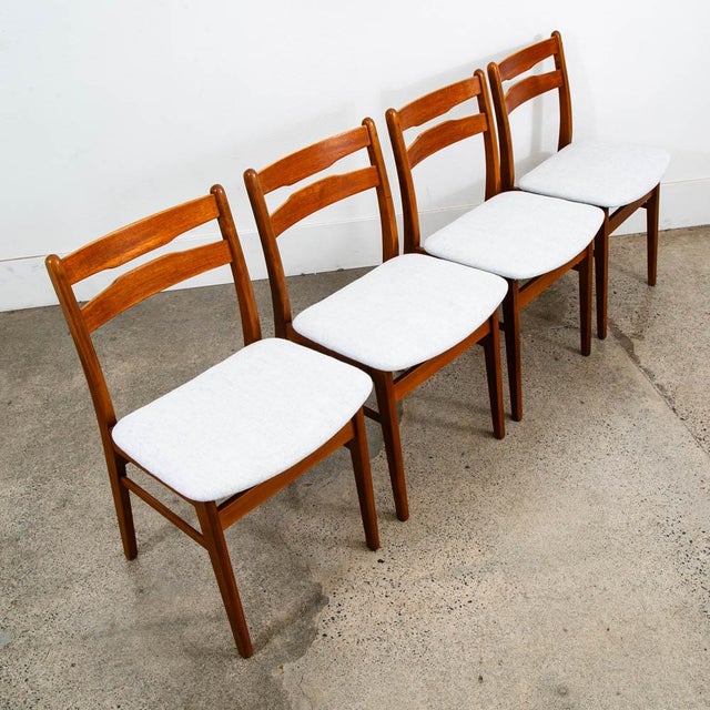 Mid-Century Modern 1960s Mid Century Danish Modern Dining Chairs Set 4 Gray Off White Fabric Beech Teak For Sale - Image 3 of 11