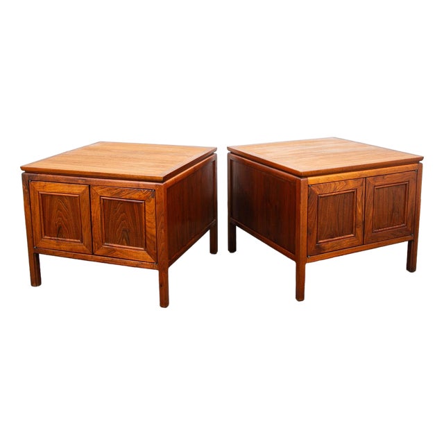 Mid Century Modern End Side Tables Walnut Storage Nightstands Pair Cabinet MCM For Sale