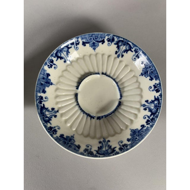 18th Century Saint-Cloud Soft-paste Porcelain Cup For Sale - Image 6 of 8