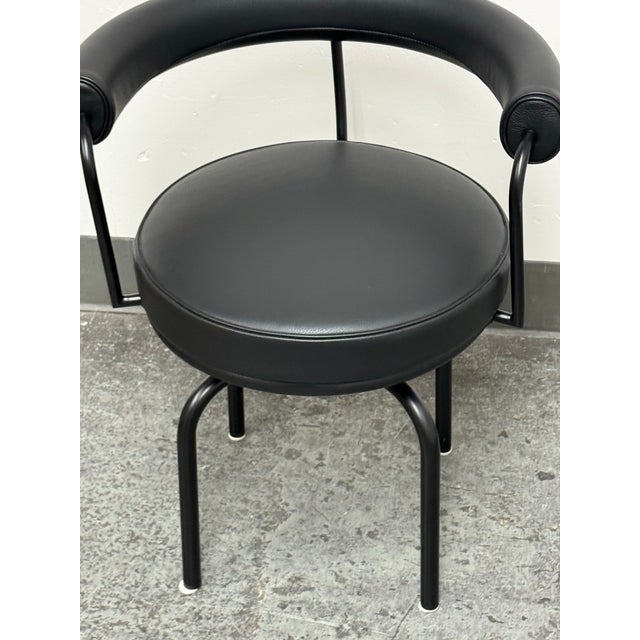 Charlotte Perriand for Cassina Lc7 Swivel Chair For Sale - Image 11 of 12