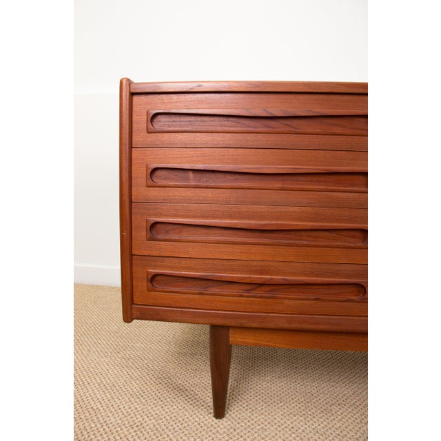 Danish Teak Sideboard by Johannes Andersen for Skaaning Mobelfabrik, 1960 For Sale - Image 13 of 18