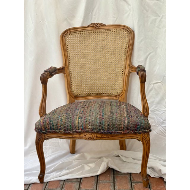 Louis Louis! Multi-color nubby tweed upholstery on the seat gives this Late 20th Century French provincial Louis XV style...