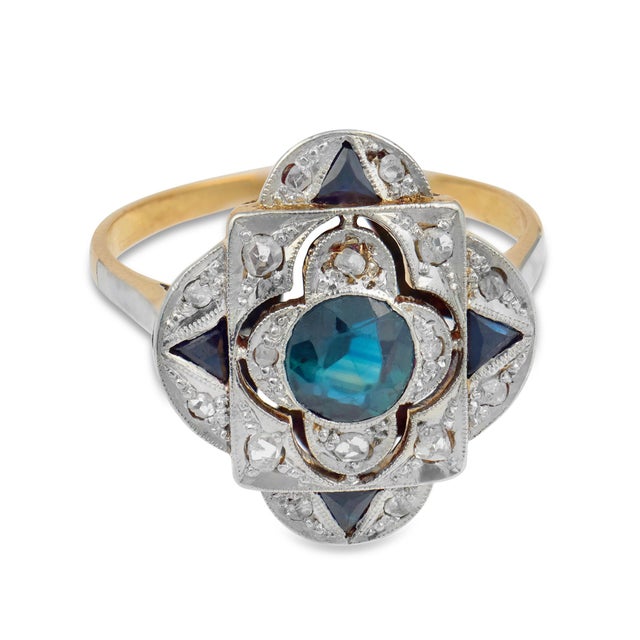 Modern Edwardian Style Sapphire Diamond 18k Yellow Gold Ring, Size 6.5 For Sale - Image 3 of 7