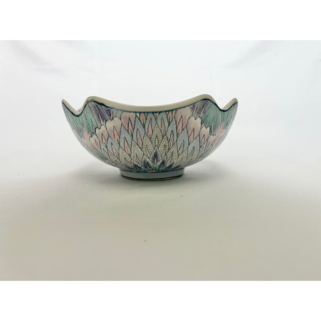 Mid-Century Modern Vintage Toyo Japan Decorative Bowl With Pastel Feather Motif For Sale - Image 3 of 7