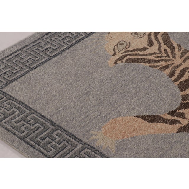Traditional Rug & Kilim’s Distressed Tiger Rug in Gray With Beige and Chocolate Pictorial For Sale - Image 3 of 10
