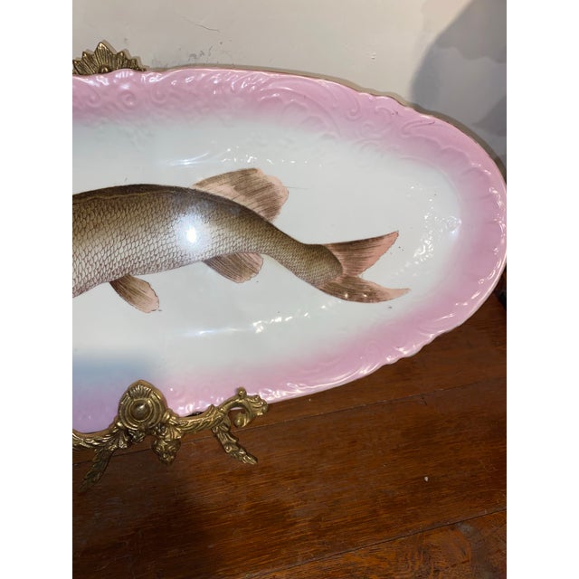 Antique Fish Platter ServeWare . Victorian Porcelain Fish Platter With a Hand-Painted Muskellunge, Circa 1891. 24.5” For Sale In Miami - Image 6 of 12