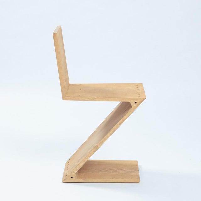 Set of Zigzag Chairs in Elmwood attributed to Gerrit Thomas Rietveld for Rietveld, 1990s For Sale - Image 5 of 18