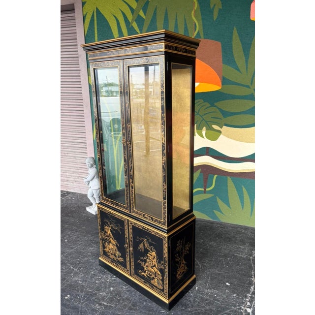 Mid 20th Century Hollywood Regency Drexel Et Cetera China Cabinet For Sale - Image 5 of 14