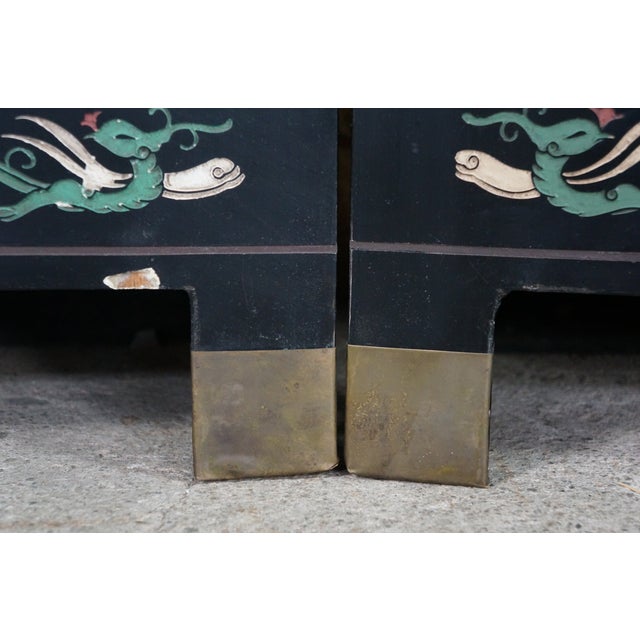 Chinese Export 8 Panel Coromandel Gold Leaf Lacquer Folding Screen Room Divider For Sale - Image 4 of 18