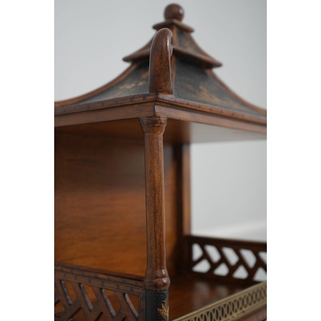 Chinoiserie Decorated Pagoda Chinese Chippendale Curio Shelf For Sale - Image 13 of 18