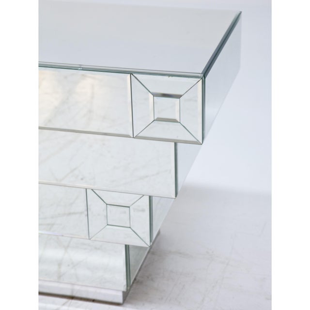 Hollywood Regency-style Mirrored Chest, Italy Late 20th Century For Sale - Image 13 of 18