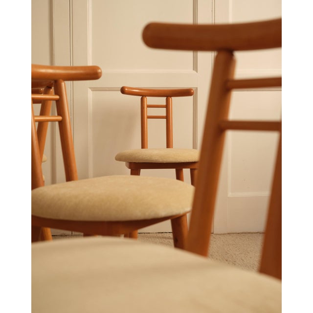 Vintage Italian Chairs in Wood and Velvet, 1970s, Set of 6 For Sale - Image 3 of 11