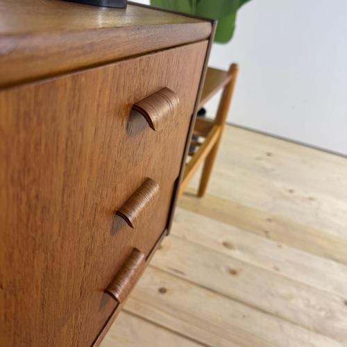 Scandinavian Spectrum Bench in Teak by Arne Wahl Iversen for Ikea, 1960s For Sale - Image 3 of 10