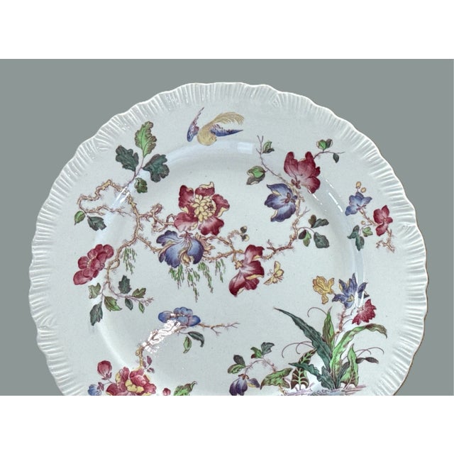 Wedgwood Wedgwood Etruria Swallow Dinner Plate - Late 19th Century For Sale - Image 4 of 6