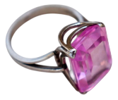 White Gold Ring with Double Band and Ruby