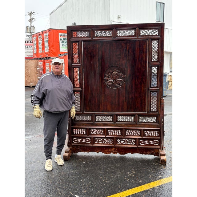 Wood Mid 19th Century Massive Carved Antique Chinese Room Divider For Sale - Image 7 of 10