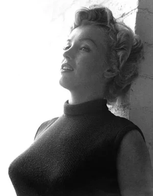 1952 Marilyn Monroe Black & White Photography Print (11x14)