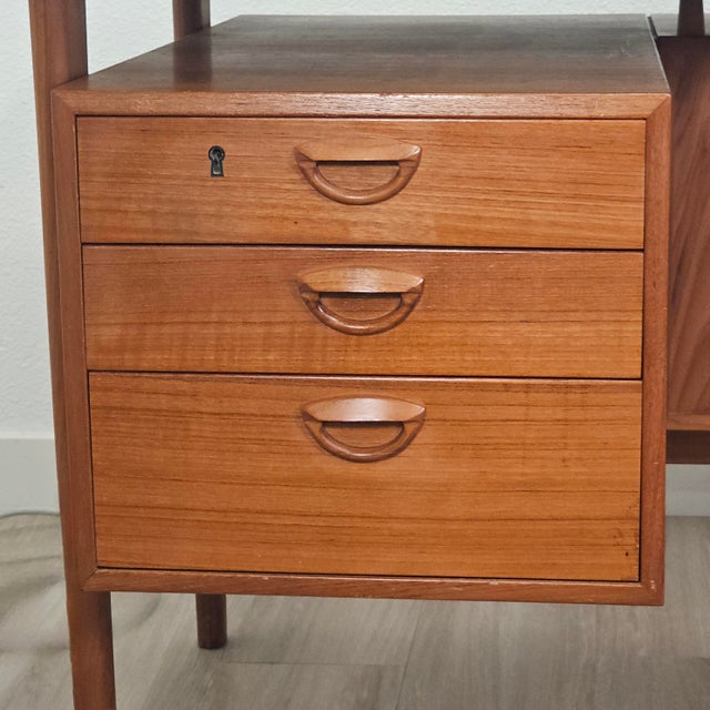 Attributed Kai Kristiansen Model 58 Danish Modern Floating Executive Desk 70" For Sale In San Francisco - Image 6 of 18