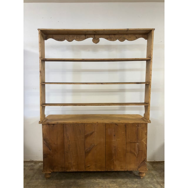 19th Century English Pine Dresser For Sale In Naples, FL - Image 6 of 8