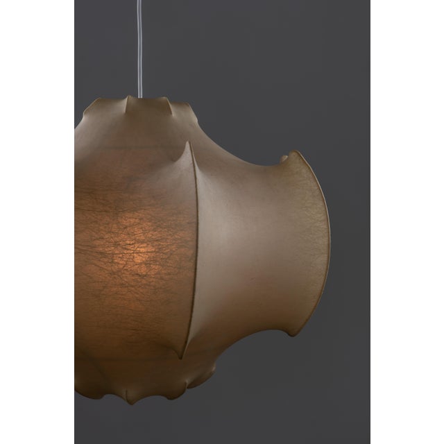 Viscontea Cocoon Lamp in Resin by Achille & Pier Castiglioni for Flos, 1970s For Sale - Image 6 of 13