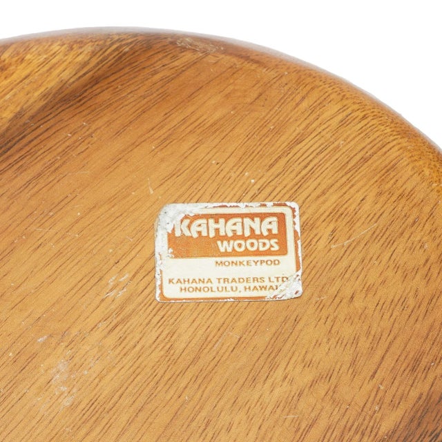 1950s Kahana Traders Hand Carved Monkeypod Wood Bowl, 1950-55 For Sale - Image 5 of 6