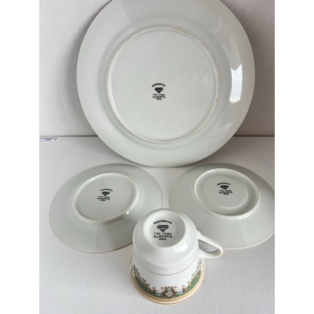 Ceramic Vintage Everbrite Alberta 4-Piece Place Setting Made in Japan For Sale - Image 7 of 9