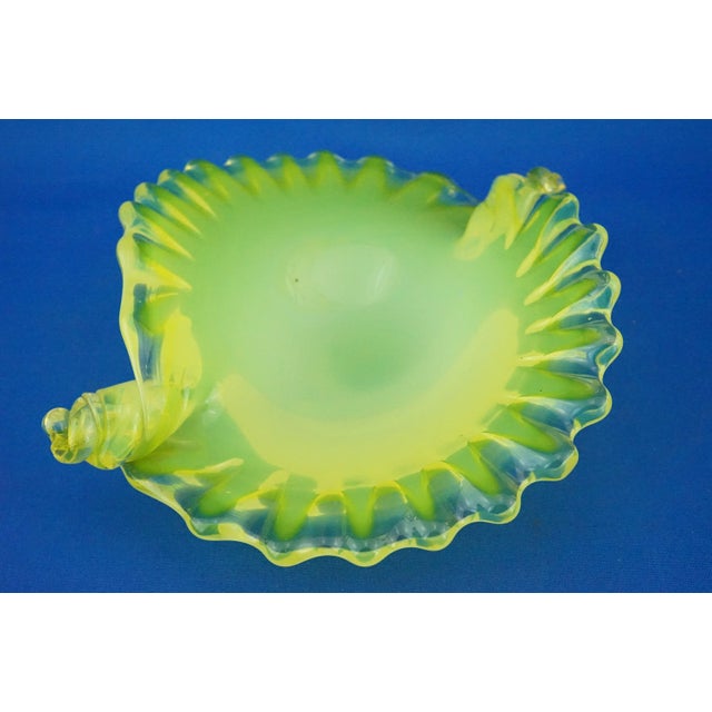 Murano Glass Shell Bowl attributed to Barovier & Toso, Italy, 1940s For Sale - Image 3 of 18