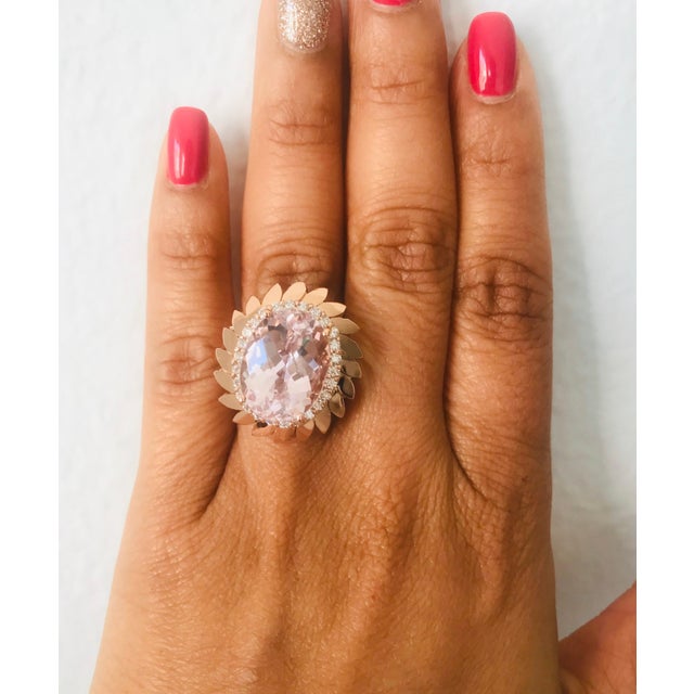 12.26 Carat Oval Cut Kunzite Diamond 14 Karat Rose Gold Cocktail Ring For Sale - Image 10 of 10