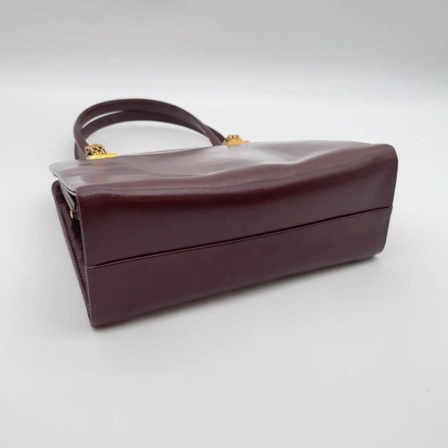 A 1960s Gucci Vintage Red Leather and Brass Hardware Evening Bag For Sale - Image 9 of 18