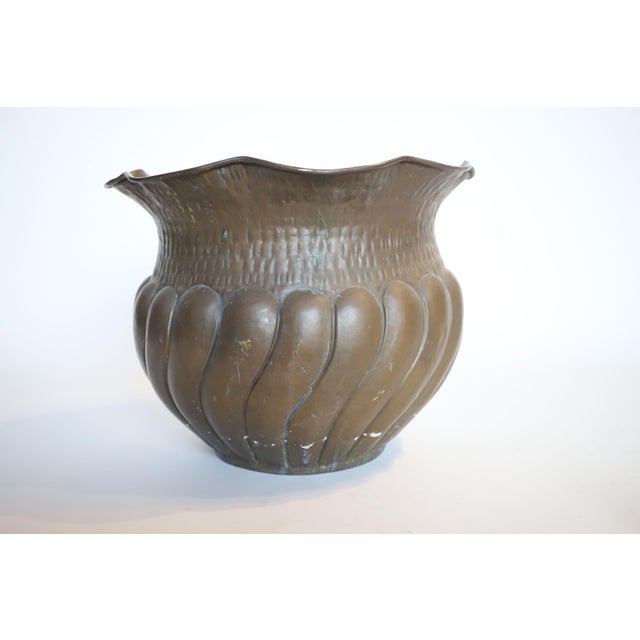 Metal Mid 20th Century Italian Brass Hammered Planter Pot For Sale - Image 7 of 15