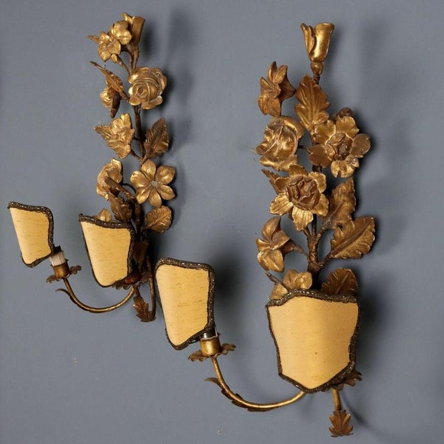 Antique Iron and Gilded Wood Wall Lamps, Italy, 19th Century, Set of 2 For Sale - Image 4 of 7