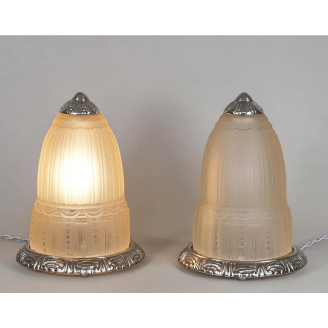 Pair of 1920s French Art Deco Muller Freres Peach Frosted Glass & Nickeled Bronze Lamps For Sale - Image 6 of 11