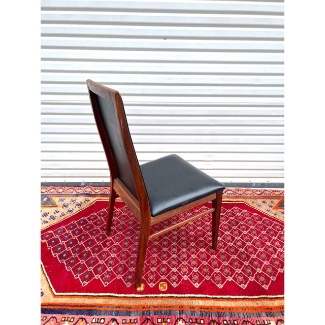 1960s Mid-Century Modern Dillingham Walnut and Black Leather Side Chair For Sale - Image 5 of 8