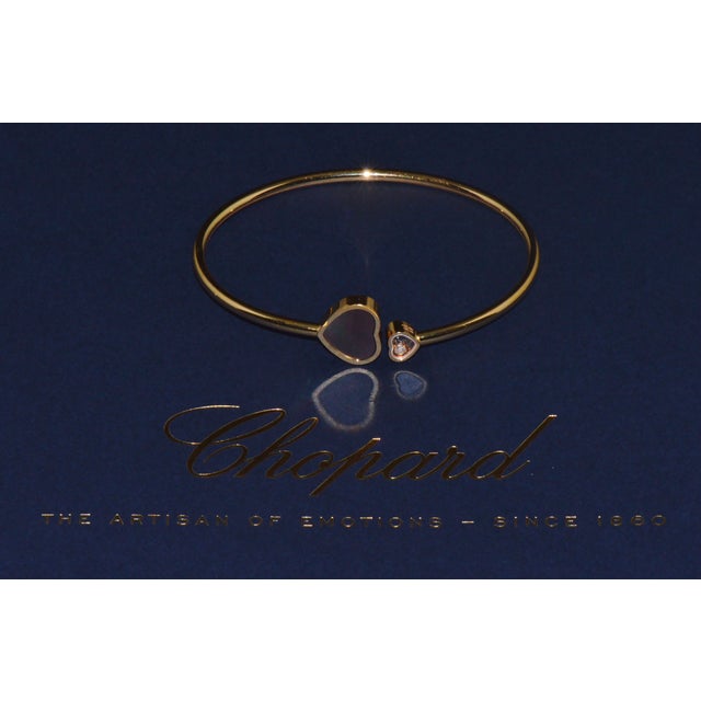Modern Late 20th Century Chopard Happy Hearts Tahitian Mother-of-Pearl Diamond 18k Rose Gold Bangle For Sale - Image 3 of 13