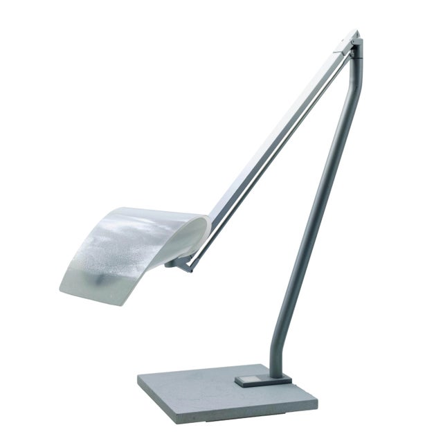 Technical lamp with adjustable opal glass diffuser, the stem rotates 360 degrees. Zumbobel Staff Mod. S9706030, Made in...