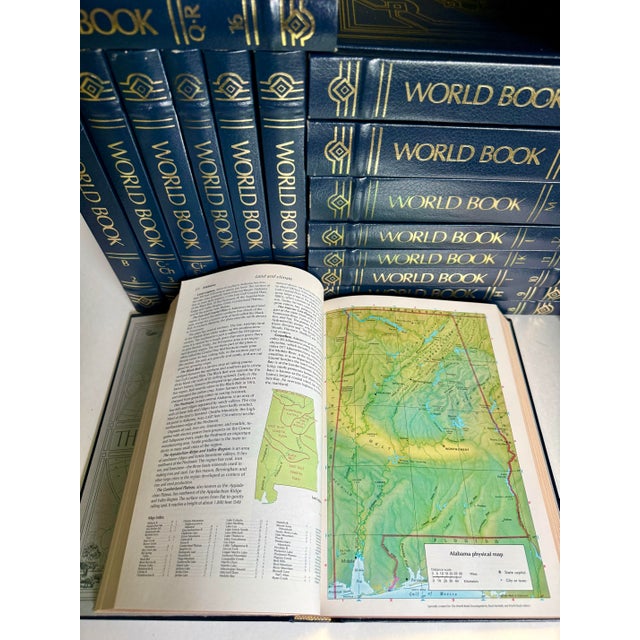 1988 Complete World Book Encyclopedia 24 Volume Set With Dictionary in Navy Blue & Gold For Sale - Image 9 of 9