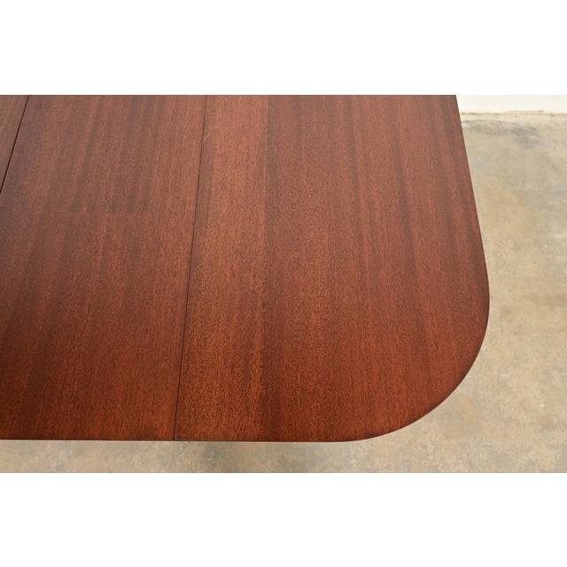 Baker Furniture Style Georgian Mahogany Pedestal Extension Dining Table, Newly Refinished For Sale - Image 9 of 14