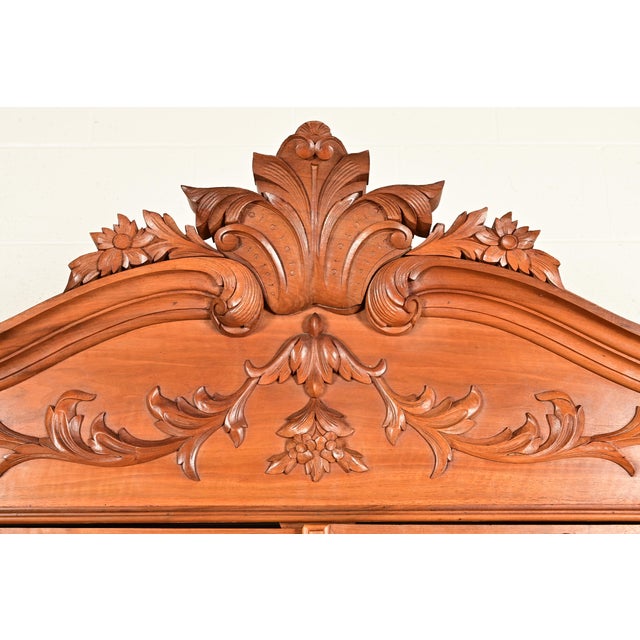 R. J. Horner Style Antique Victorian Carved Walnut Bookcase Cabinet, Circa 1880s For Sale - Image 9 of 15