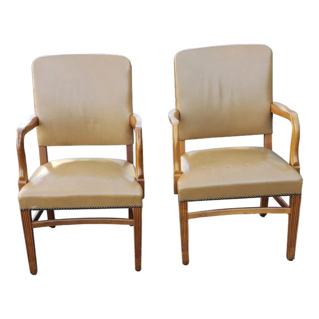 Pair of 1970s Gunlocke Fruitwood and Leather Armchairs For Sale