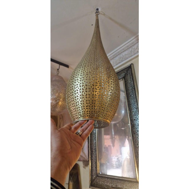 Handmade Moroccan Brass Floor Lantern – Elegant Marrakech Artisan Lighting Bring the warm and magical atmosphere of...