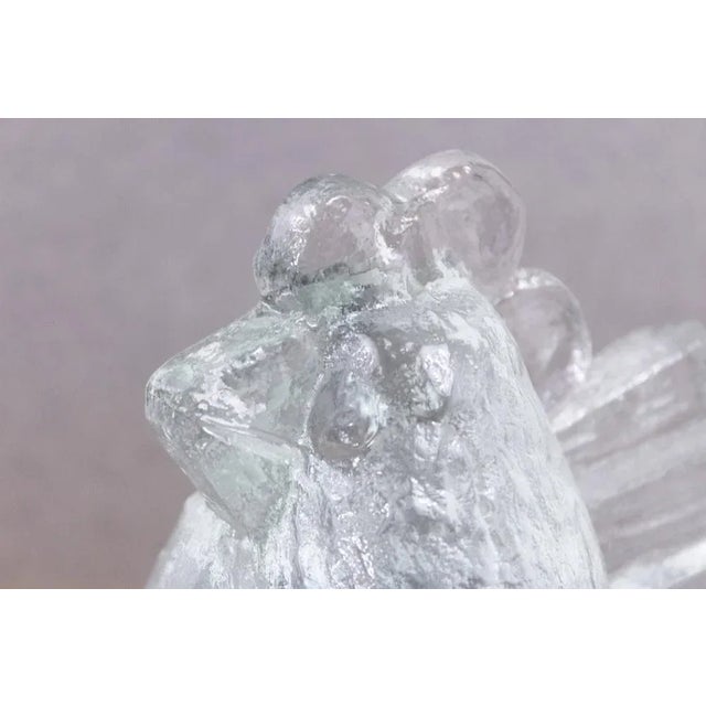 1970s Glass Hen Paperweight by Pukeberg, 1970s For Sale - Image 5 of 11