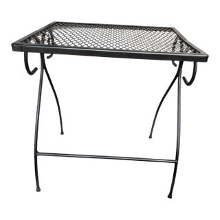 Mid-Century Modern Wrought Iron Mesh Patio Side Table - Attributed to Woodard For Sale