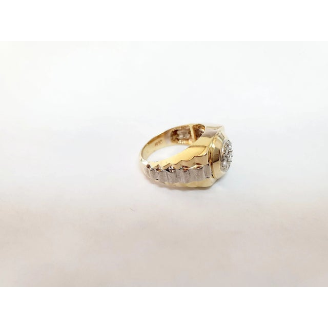2020s Mens Presidential Style Diamond Cluster Ring 14k Two-Toned, Size 6 For Sale - Image 5 of 6